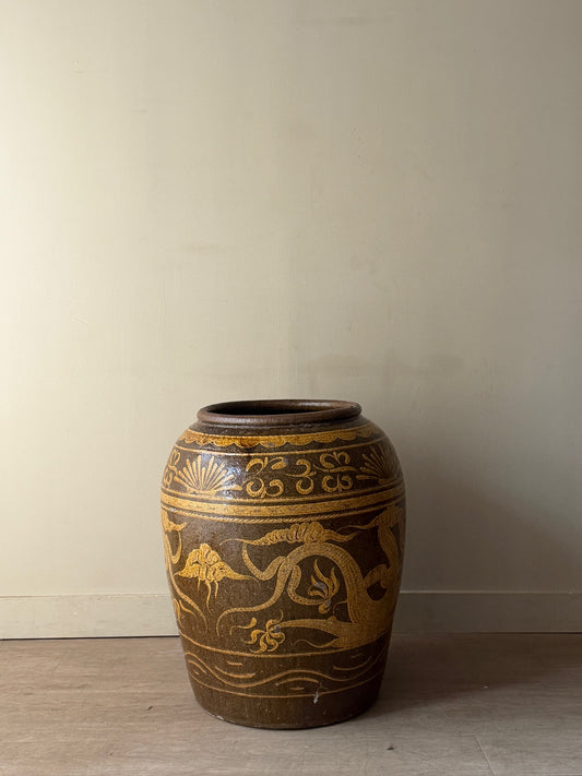 XL Chinese painted pot