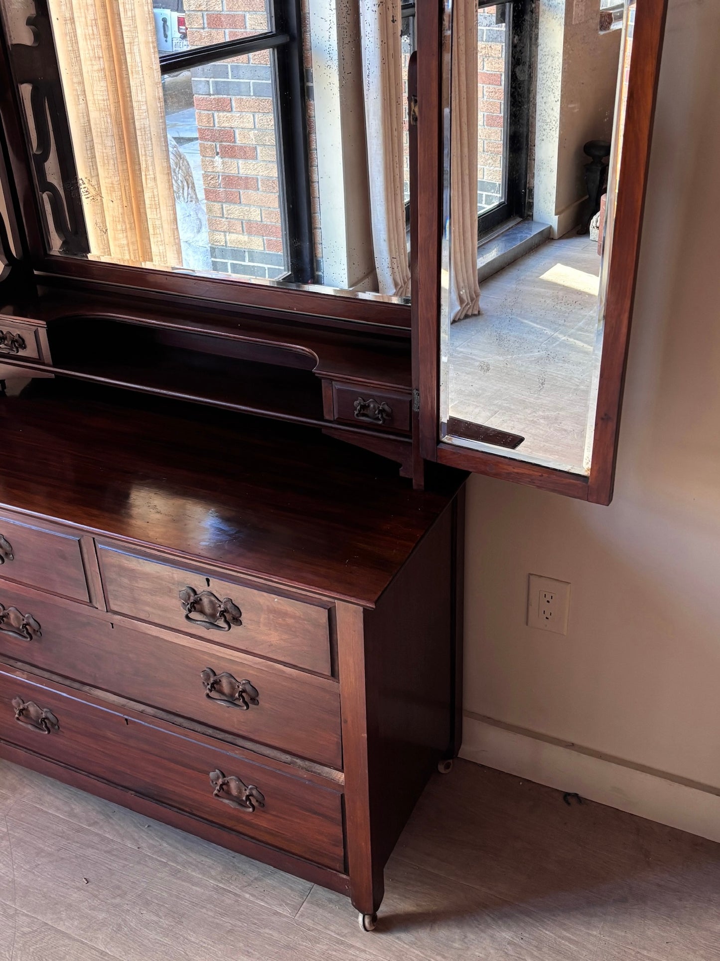 English mahogany triple mirror dresser