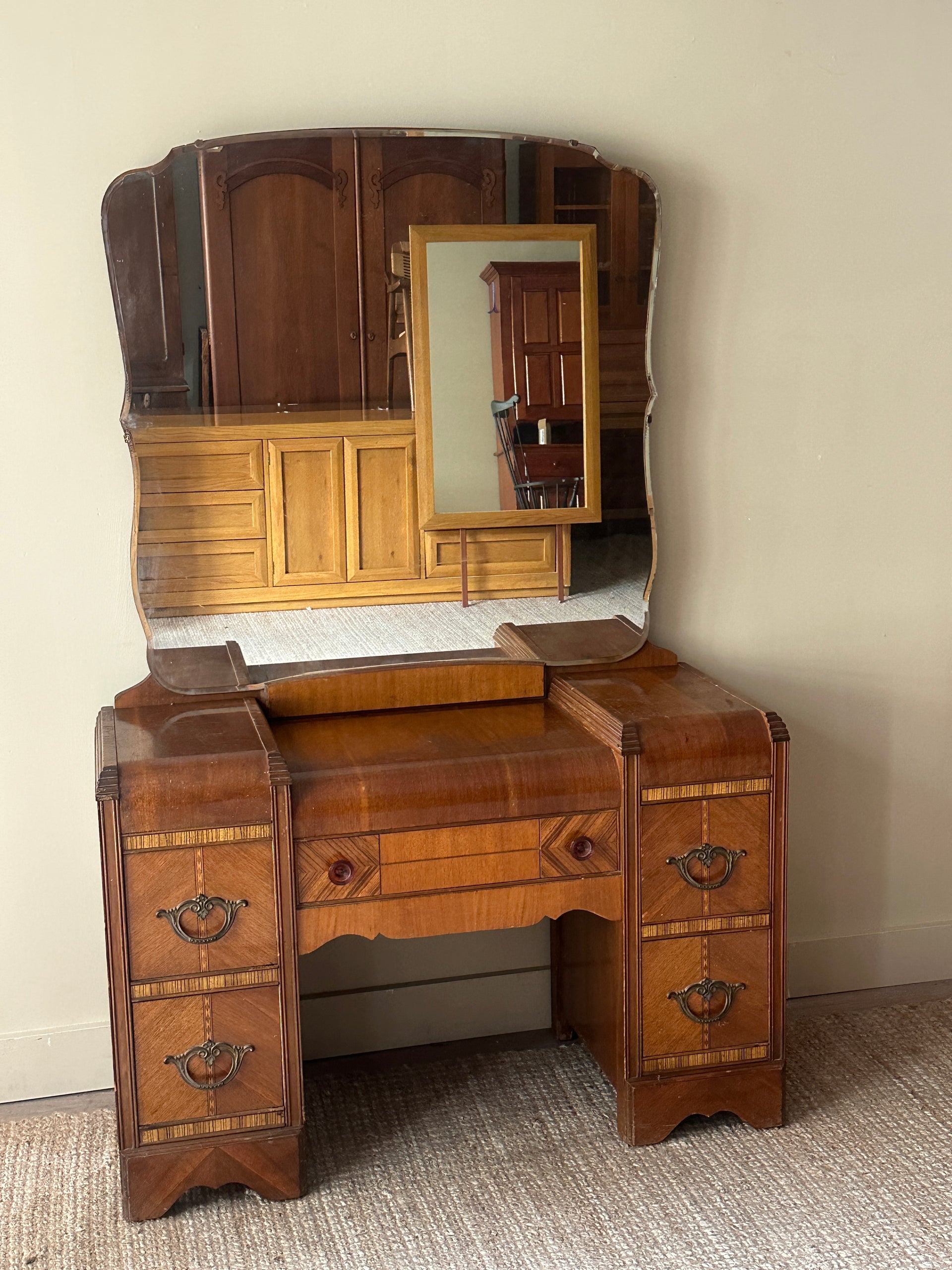 vanity dresser vintage Depression era vanity – Good Behavior