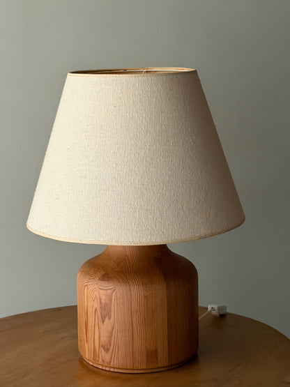 Scandinavian pine table lamp