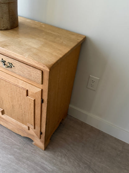 H.M. Mobler Danish oak server