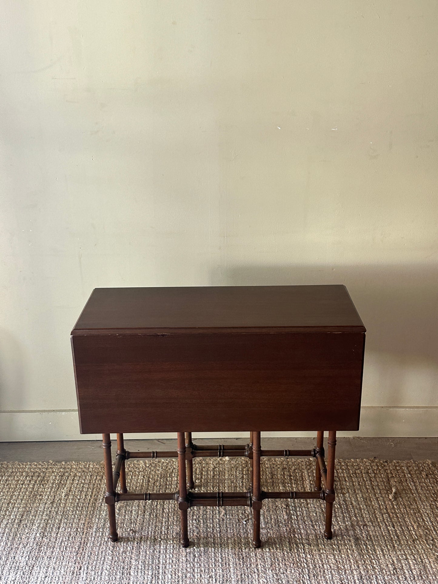 Mahogany gate leg