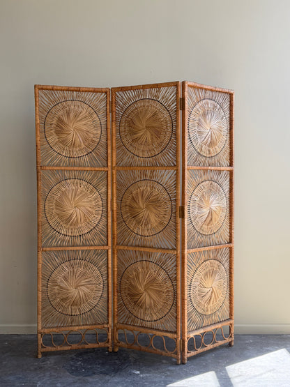 Rattan & wicker room divider
