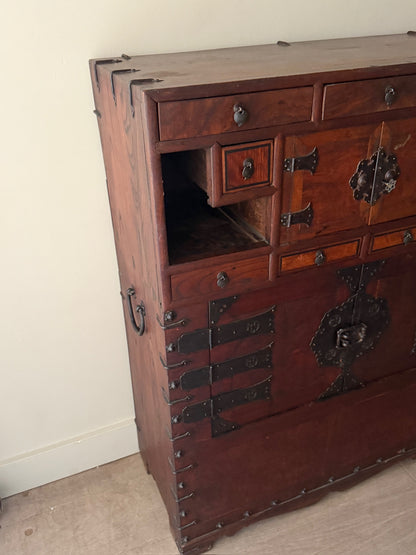 Korean tansu chest