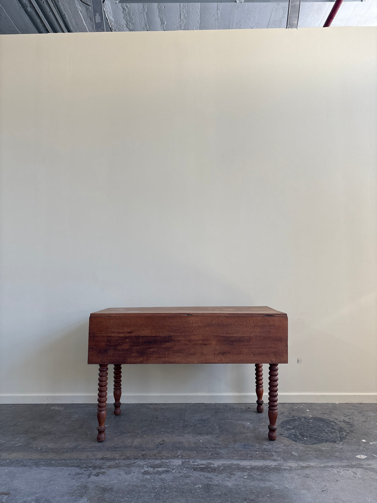 Pine bobbin leg drop leaf table
