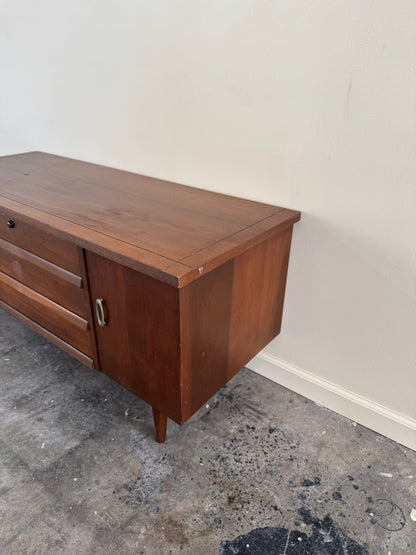 Lane walnut cedar-lined chest