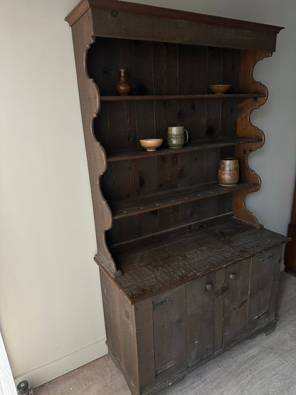 Pine two piece hutch