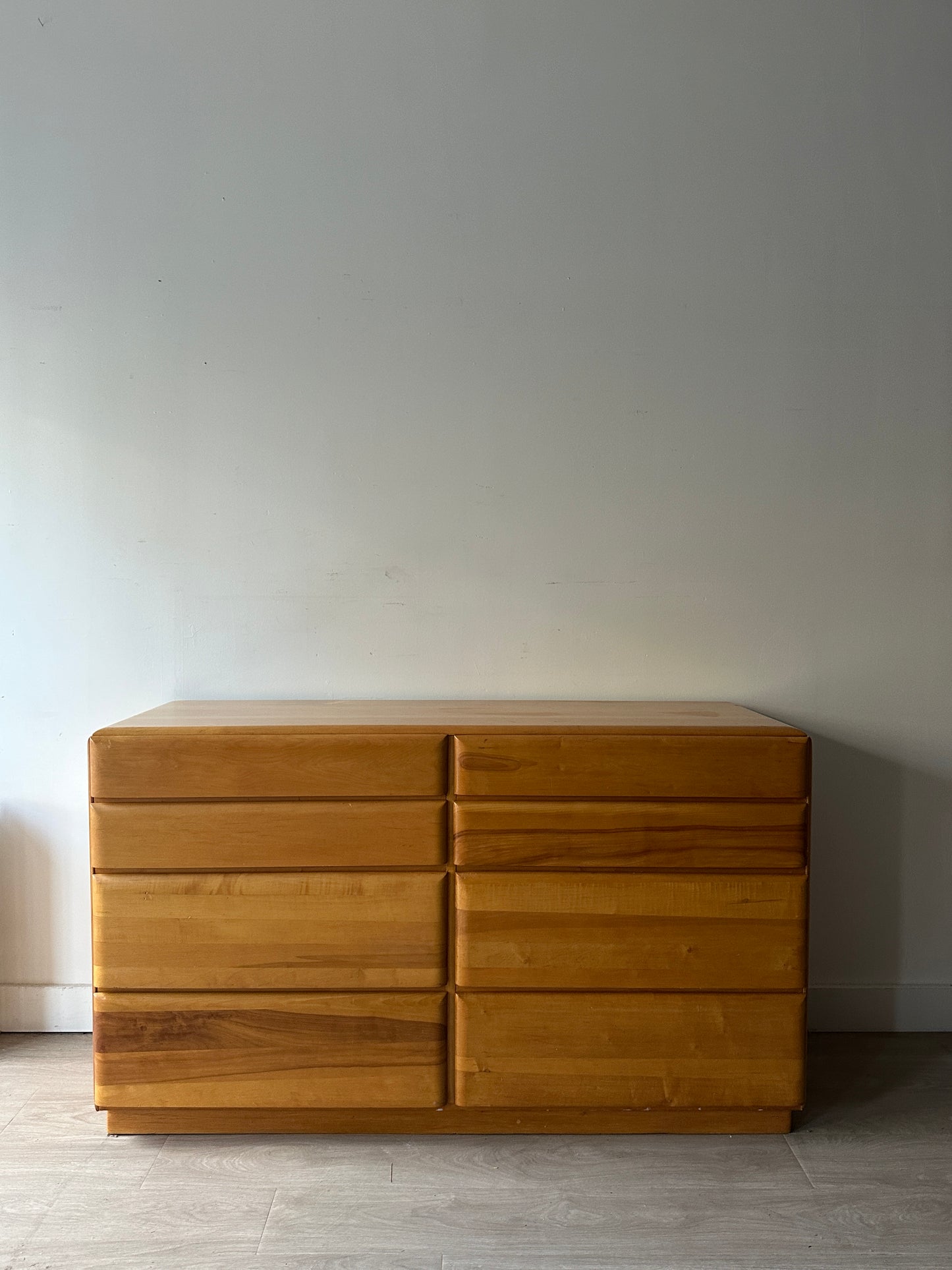 Maple dresser