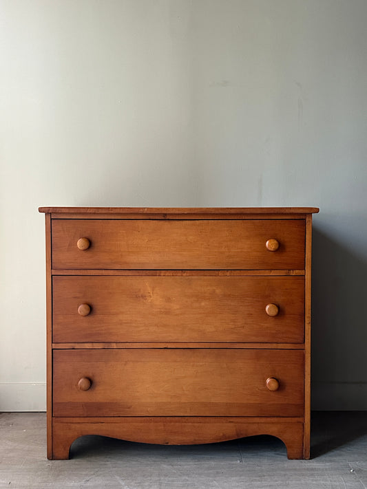 Maple dresser