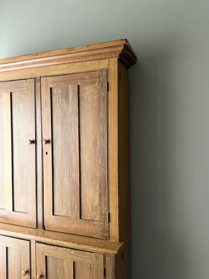 Pennsylvania Federal pine one piece stepback cupboard