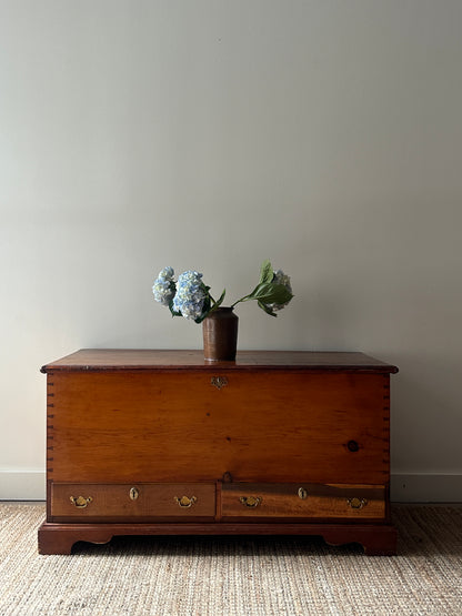 Storage chest