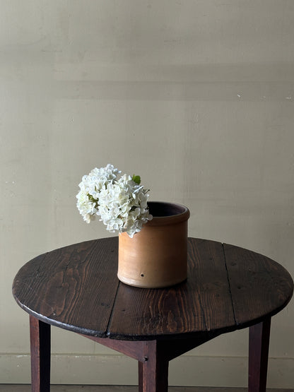 Pine tavern table