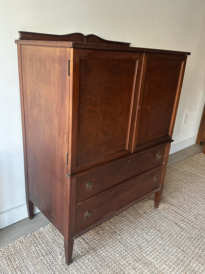 Walnut gentleman’s dresser