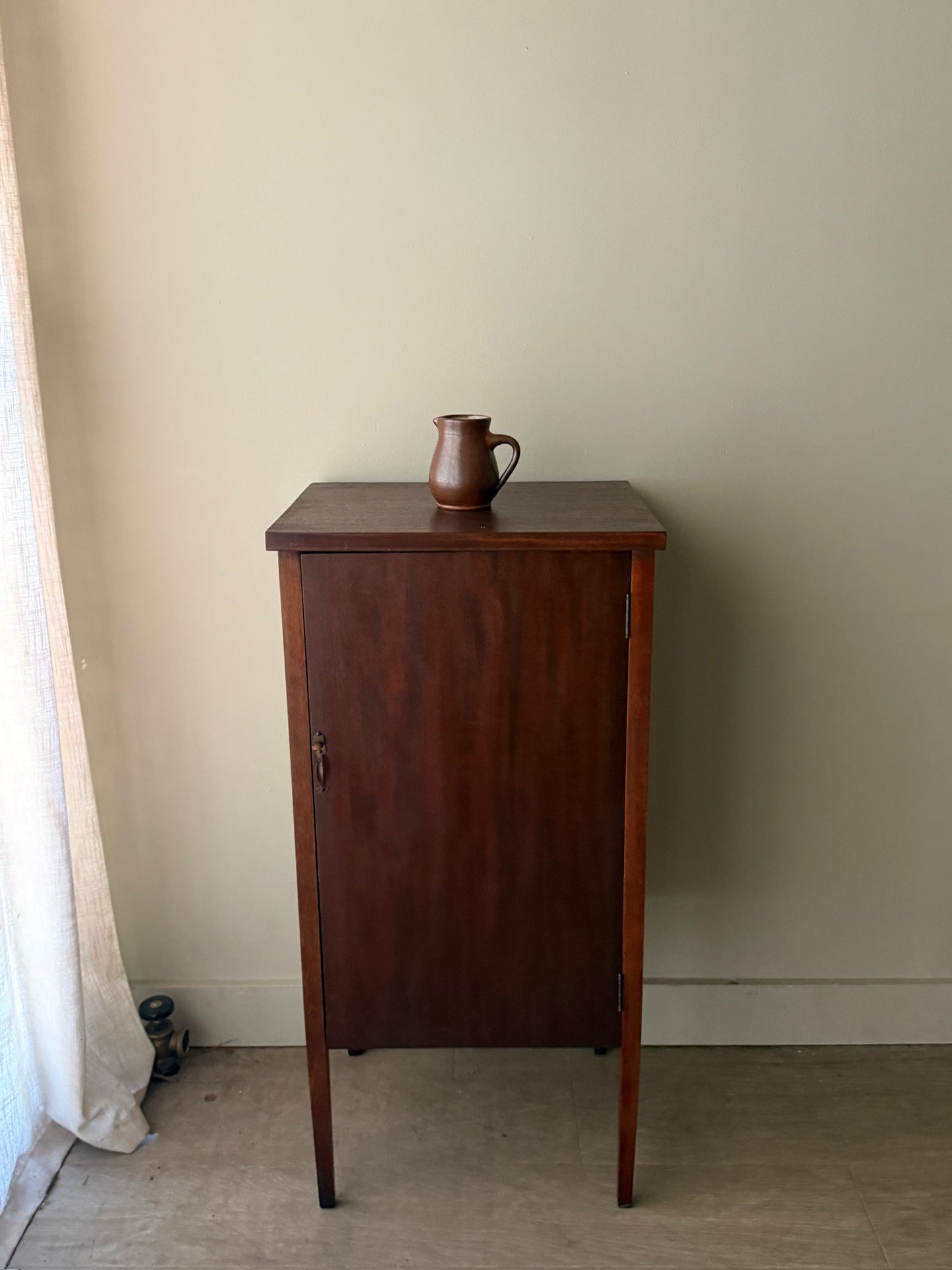 Mahogany cabinet