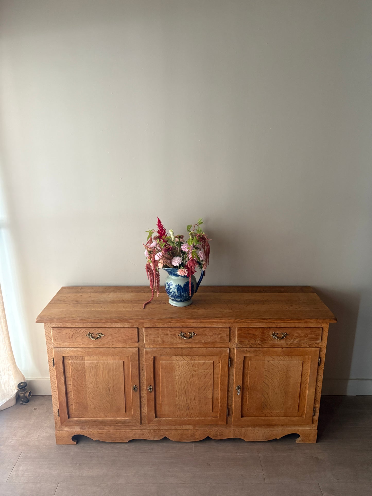 Hundstrup Danish oak sideboard