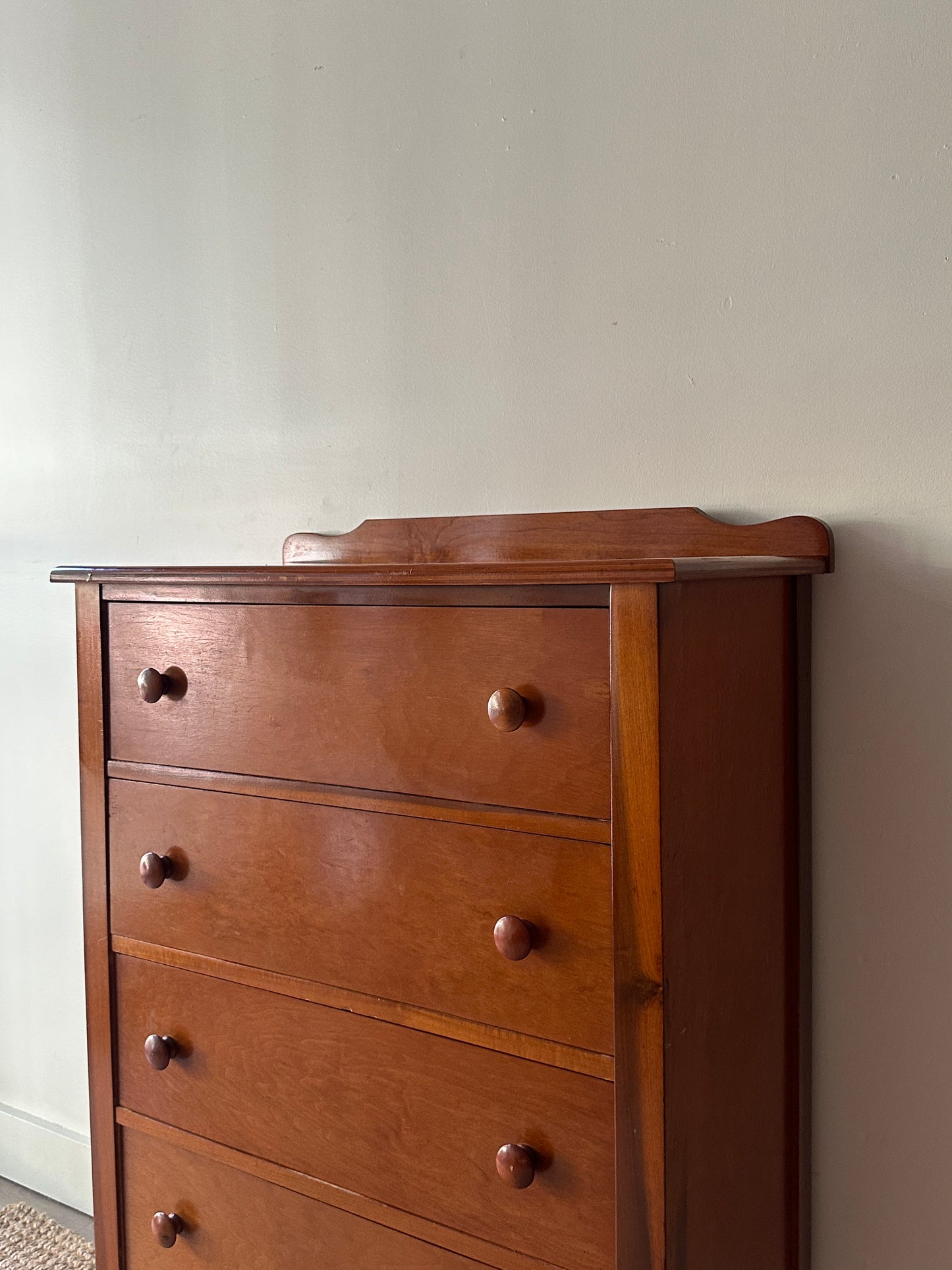 Maple dresser