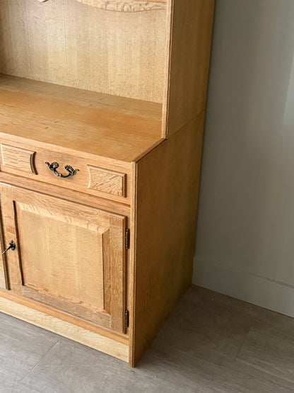 Henning oak two piece hutch