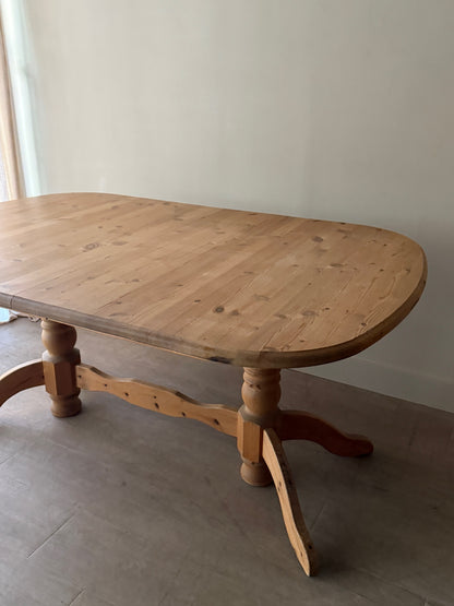 Danish pine dining table with extensions
