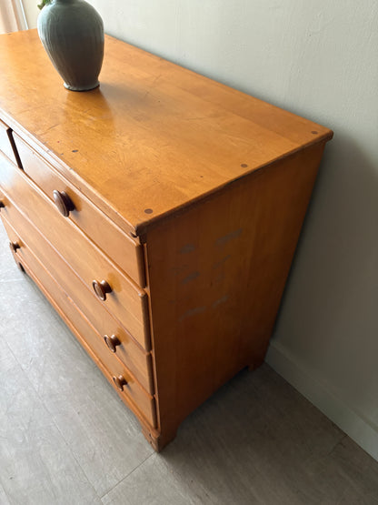 Maple dresser