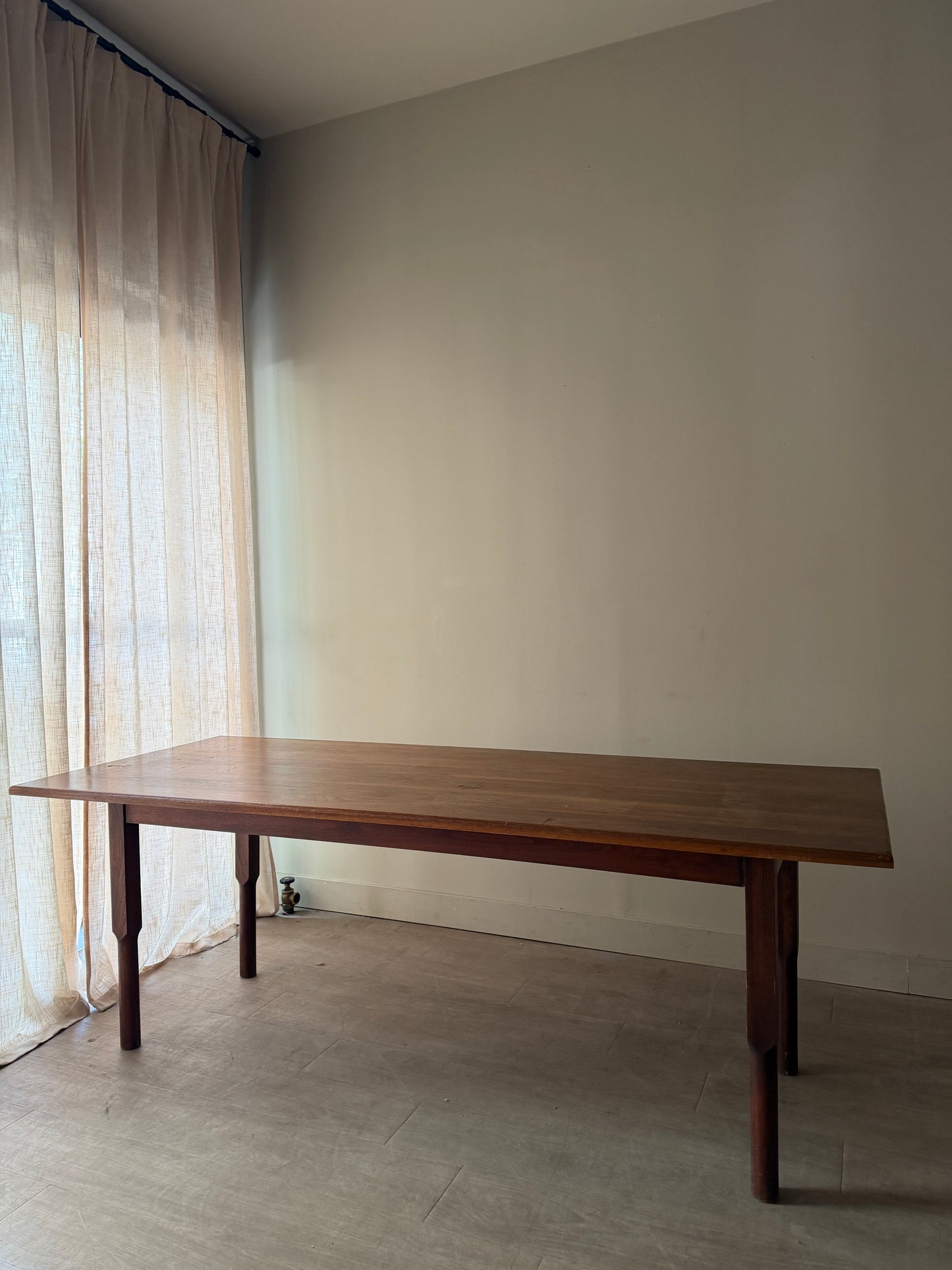 Walnut harvest table