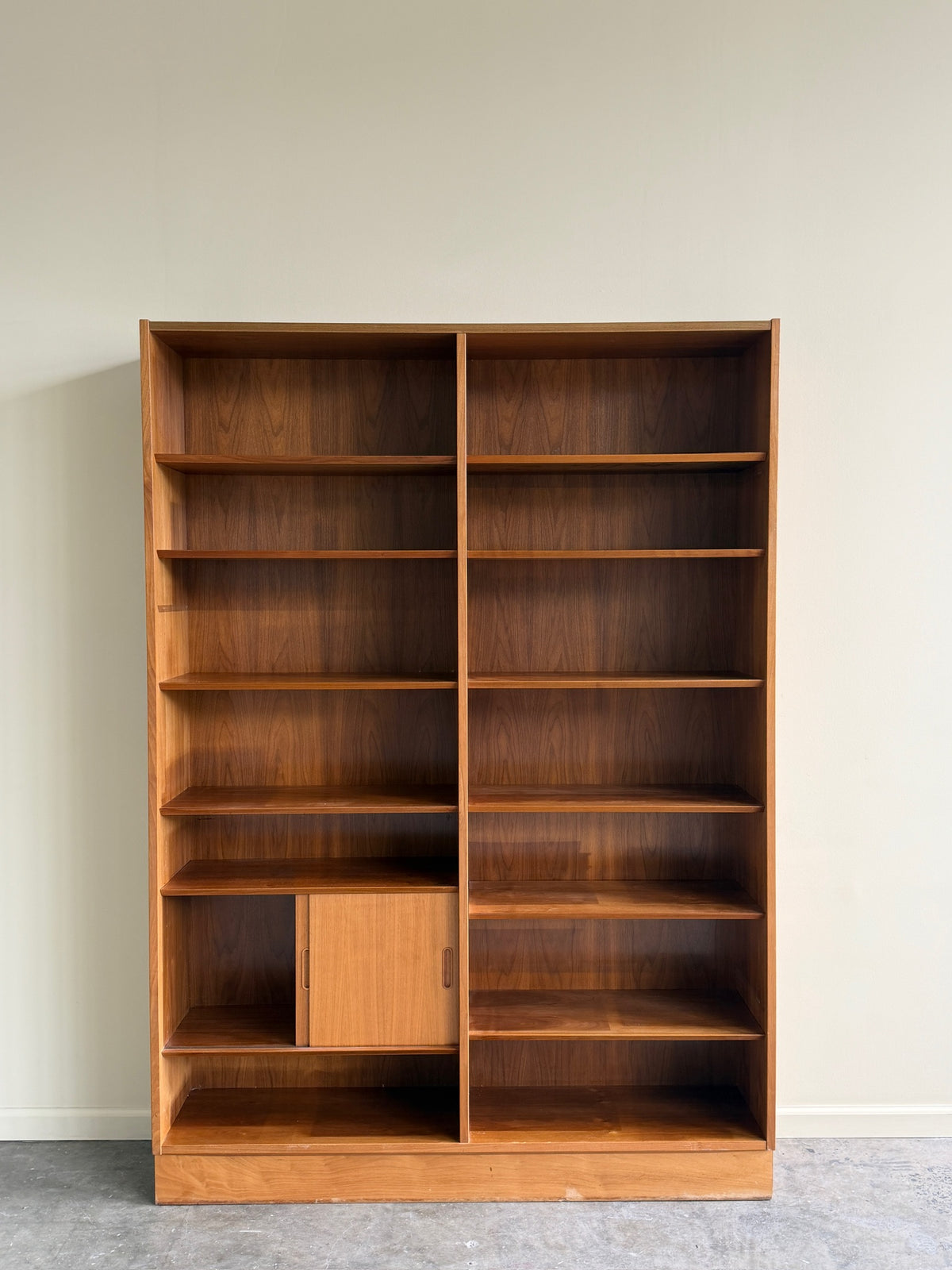 Hundevad Danish teak bookcase