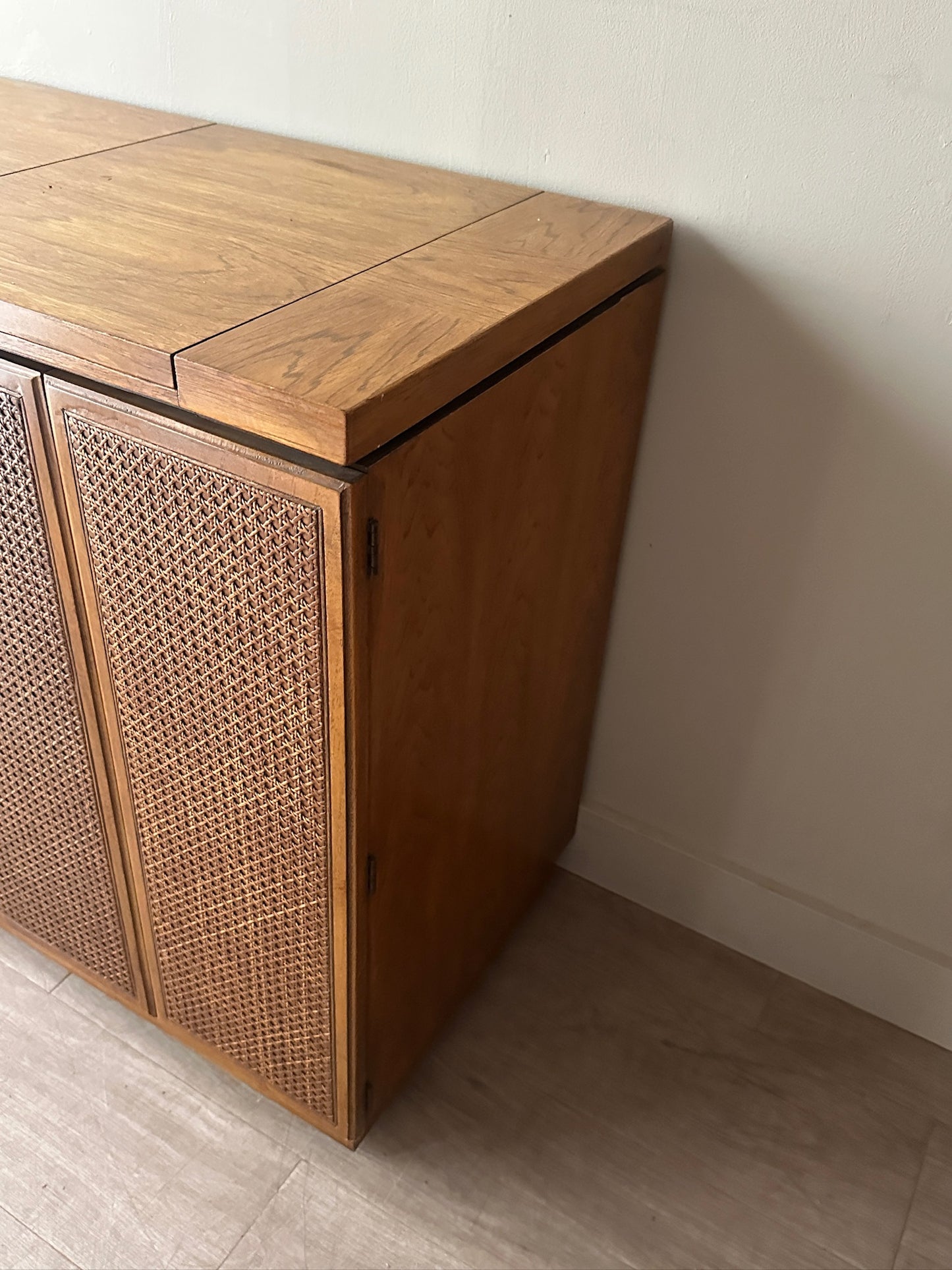 Oak and cane flip top bar