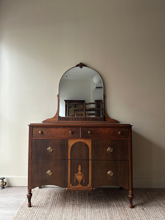 Depression dresser w mirror