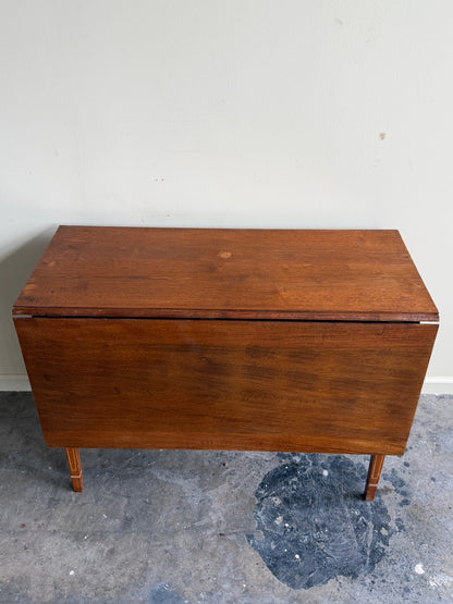 Mid-Atlantic inlaid walnut drop leaf table