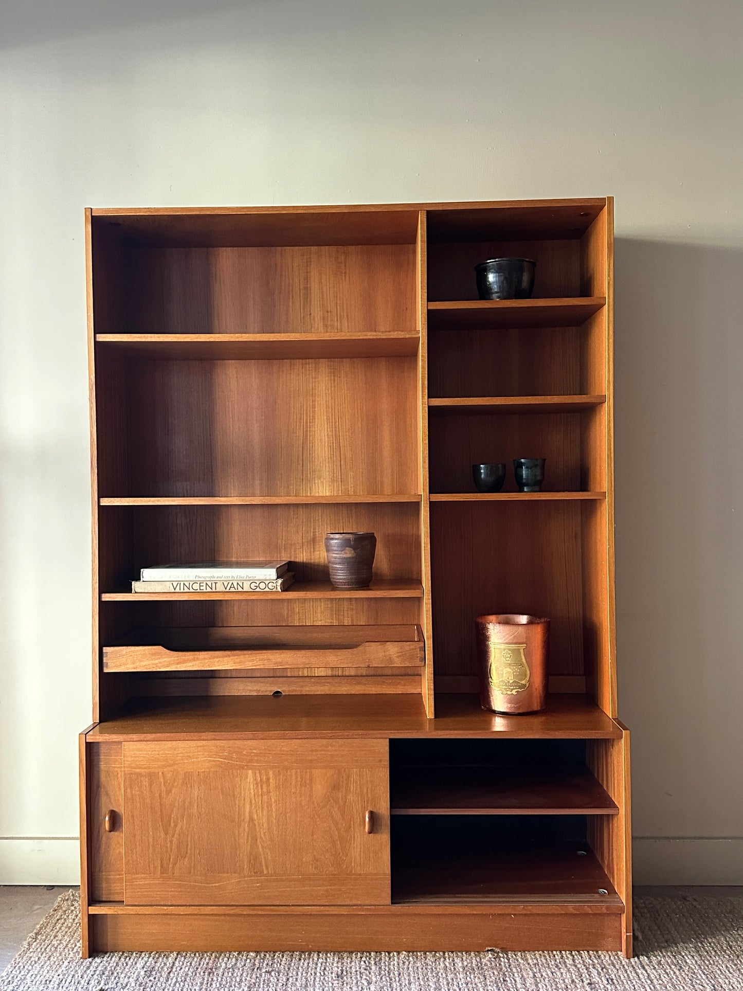 Teak two piece hutch