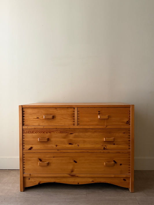 Domino Mobler Danish pine dresser