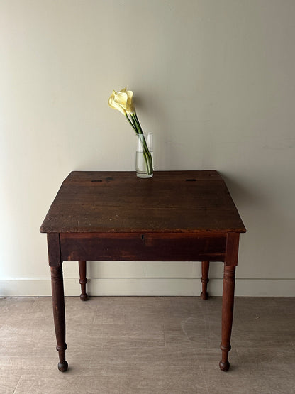 Pine merchants desk