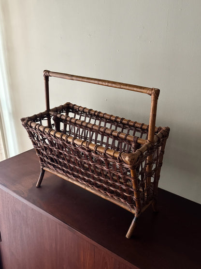 Wicker rattan magazine stand