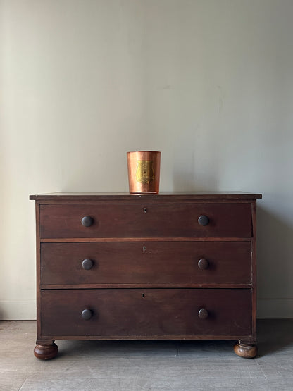 Pine ball foot dresser