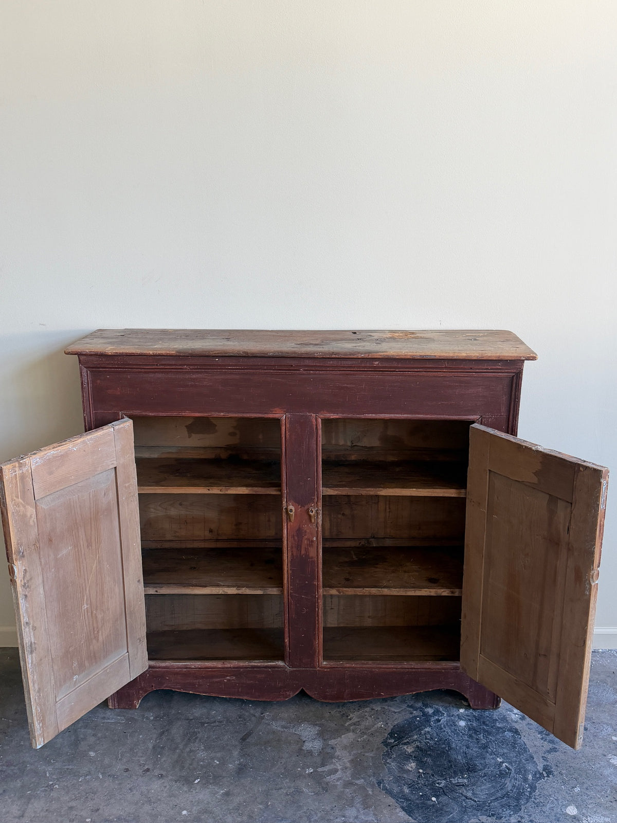 Pennsylvania Federal painted pine cupboard