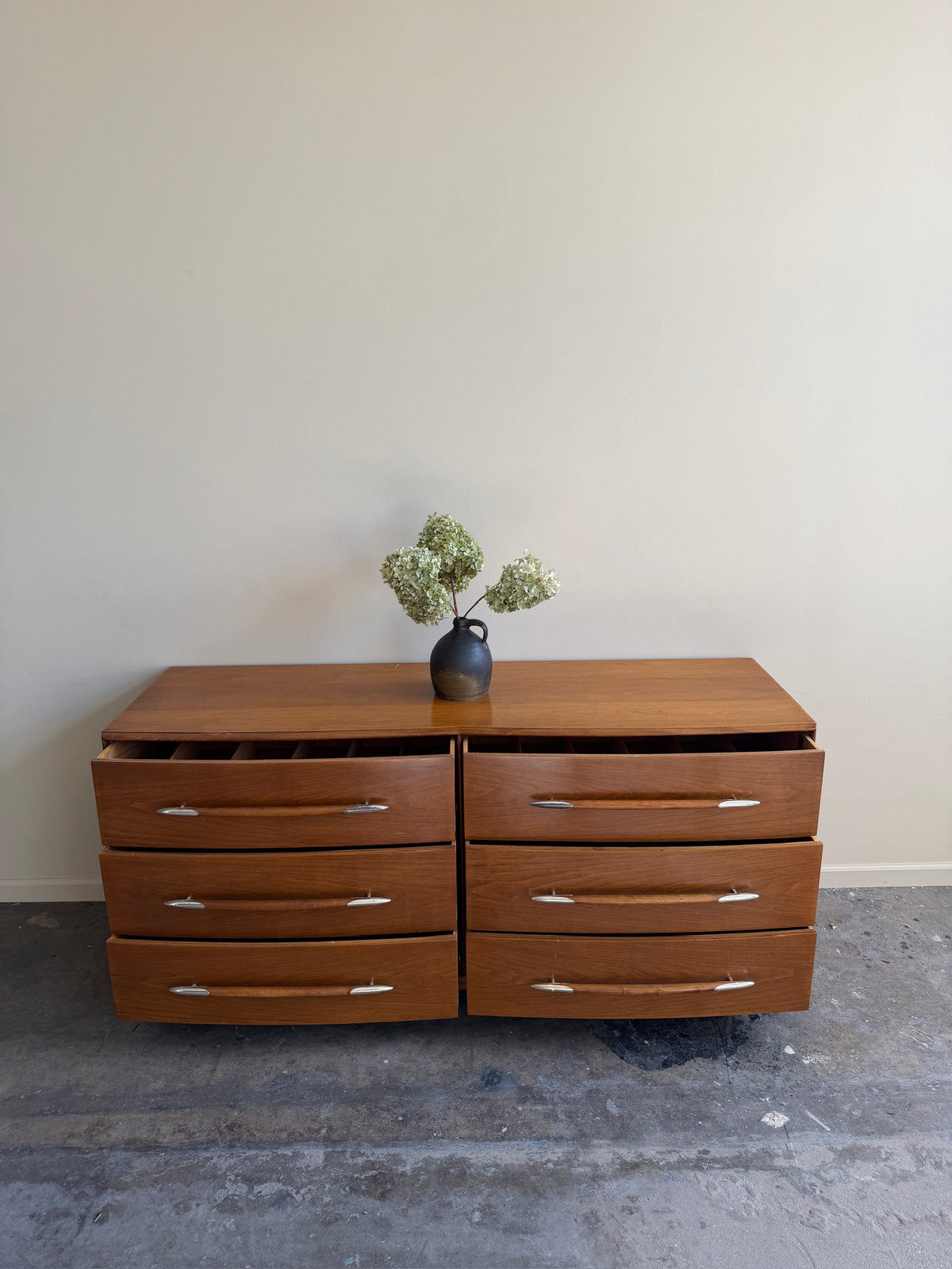 John Widdicomb 6 drawer dresser