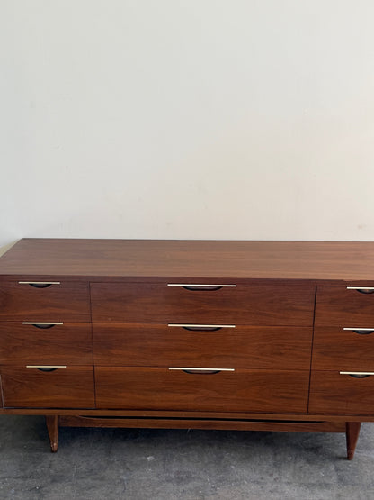 Kent Coffey walnut 9 drawer dresser