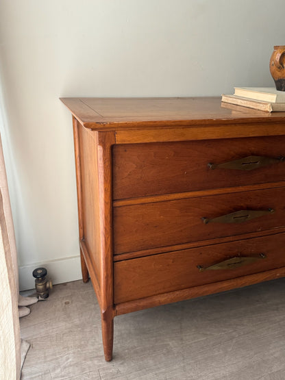 Walnut 6 drawer dresser