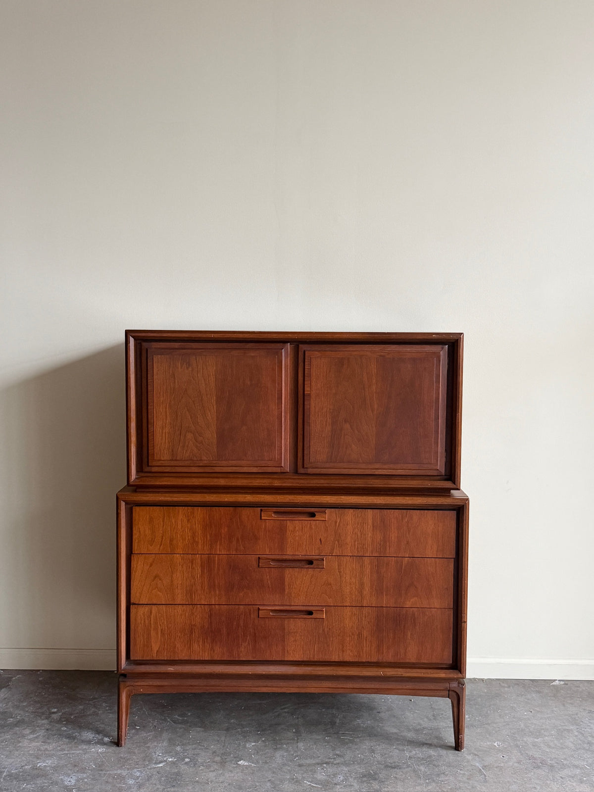 Walnut gentleman’s dresser