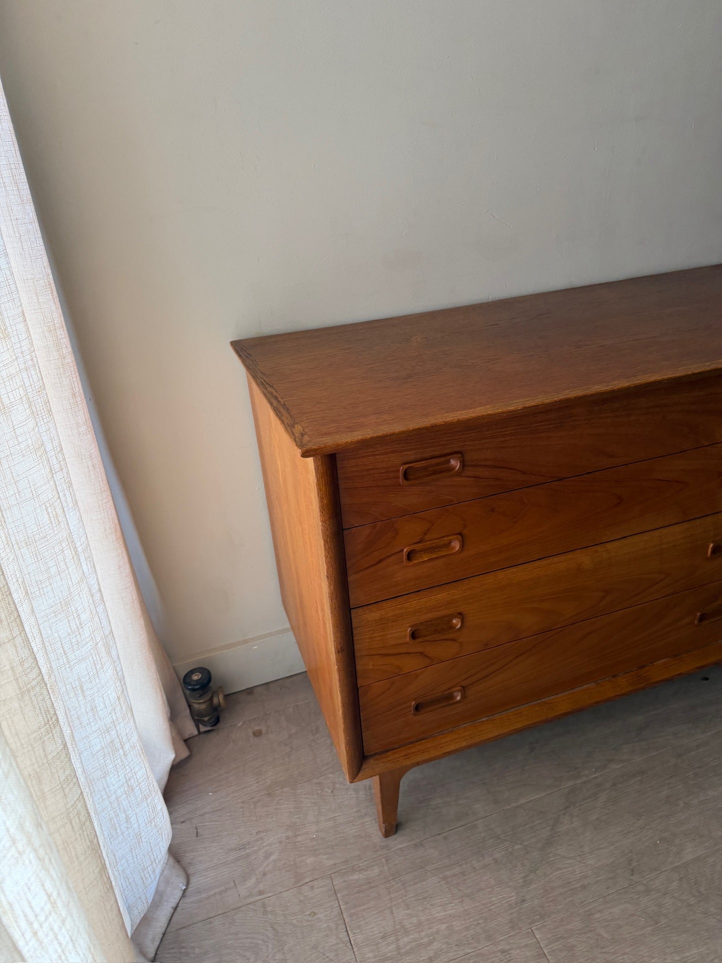 Walnut 8 drawer dresser