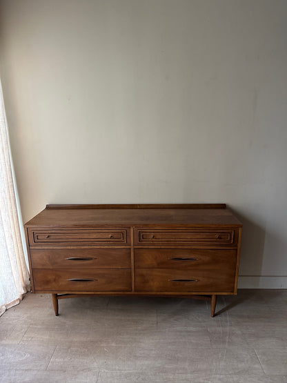 Sculptra by Broyhill walnut dresser