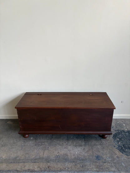 Pennsylvania Sheraton pine chest