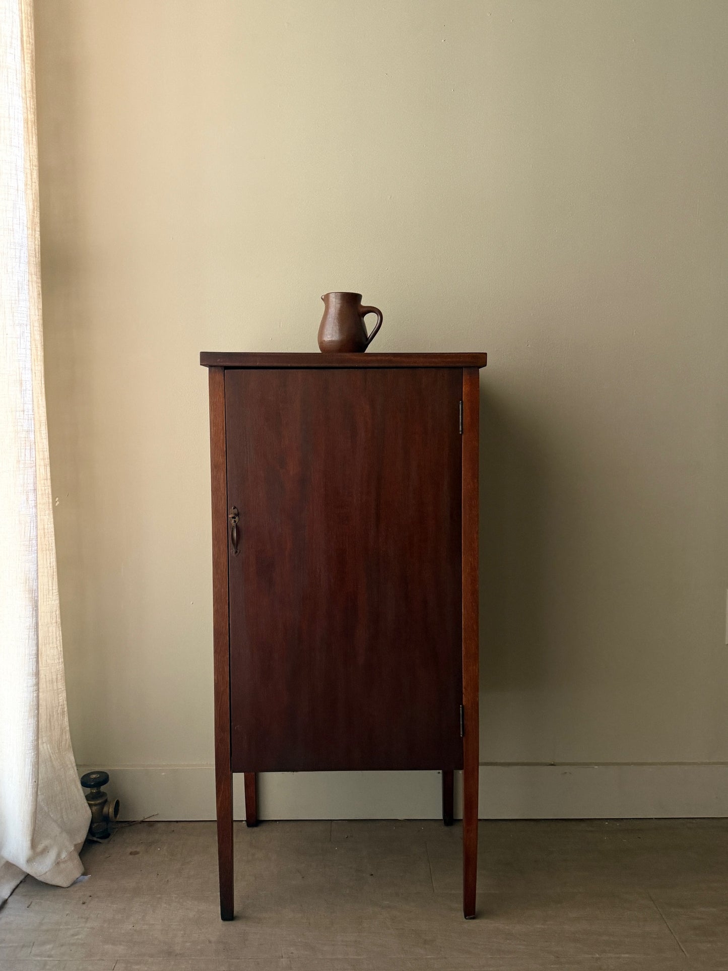 Mahogany cabinet