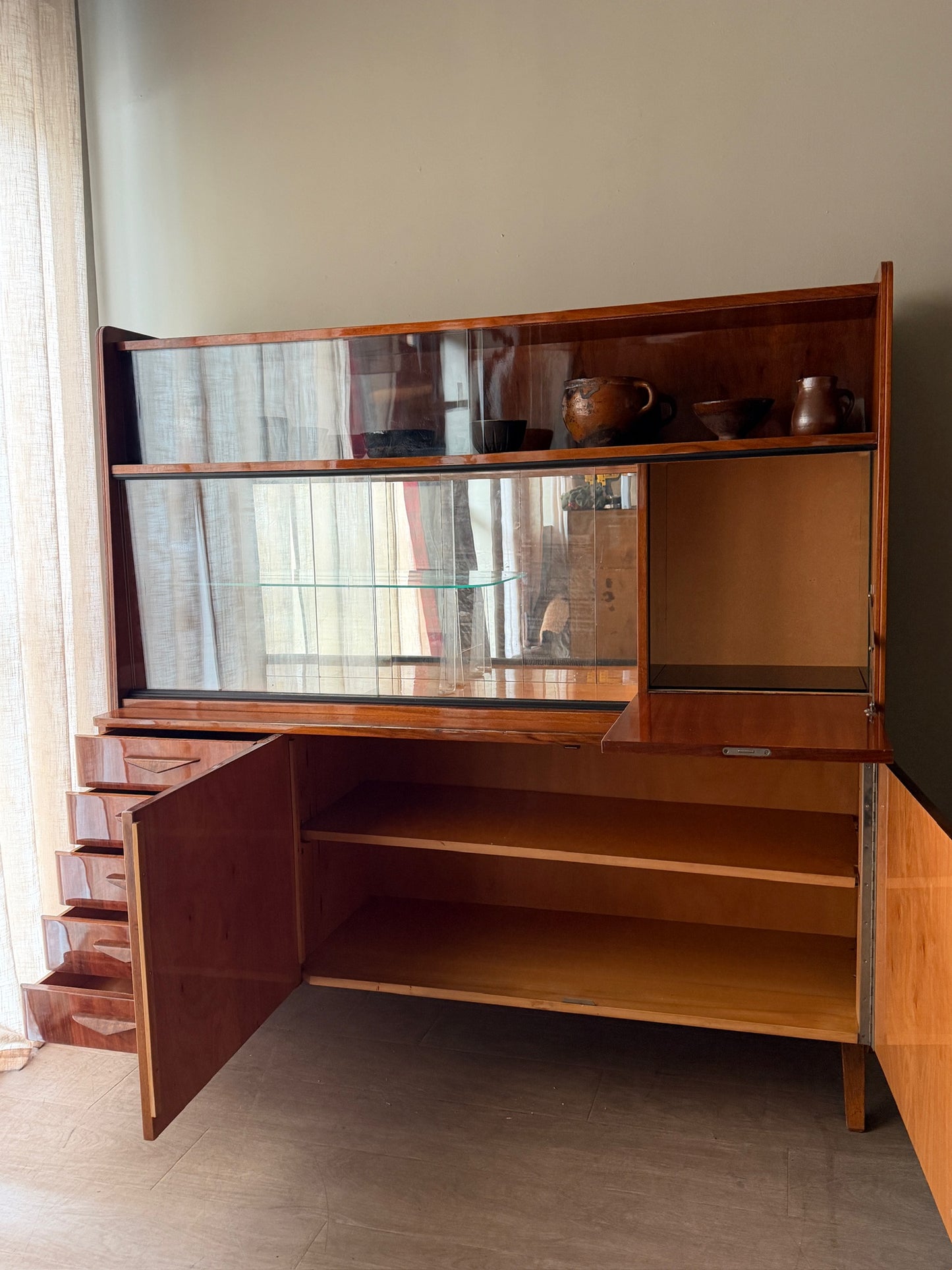 Novy Domov Czech walnut sideboard