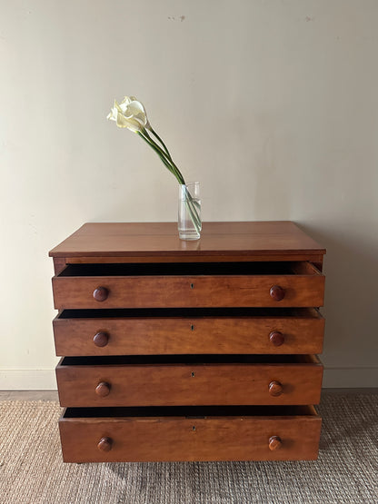 Maple dresser
