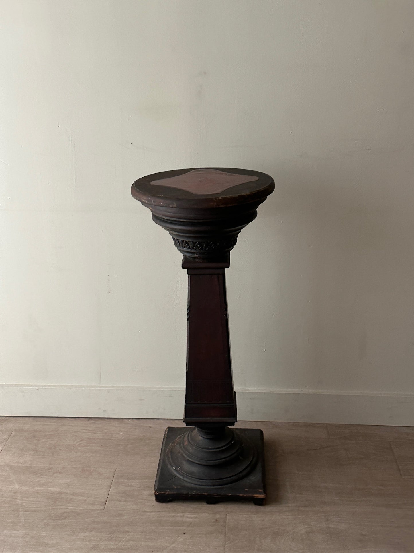 Two piece wood pedestal