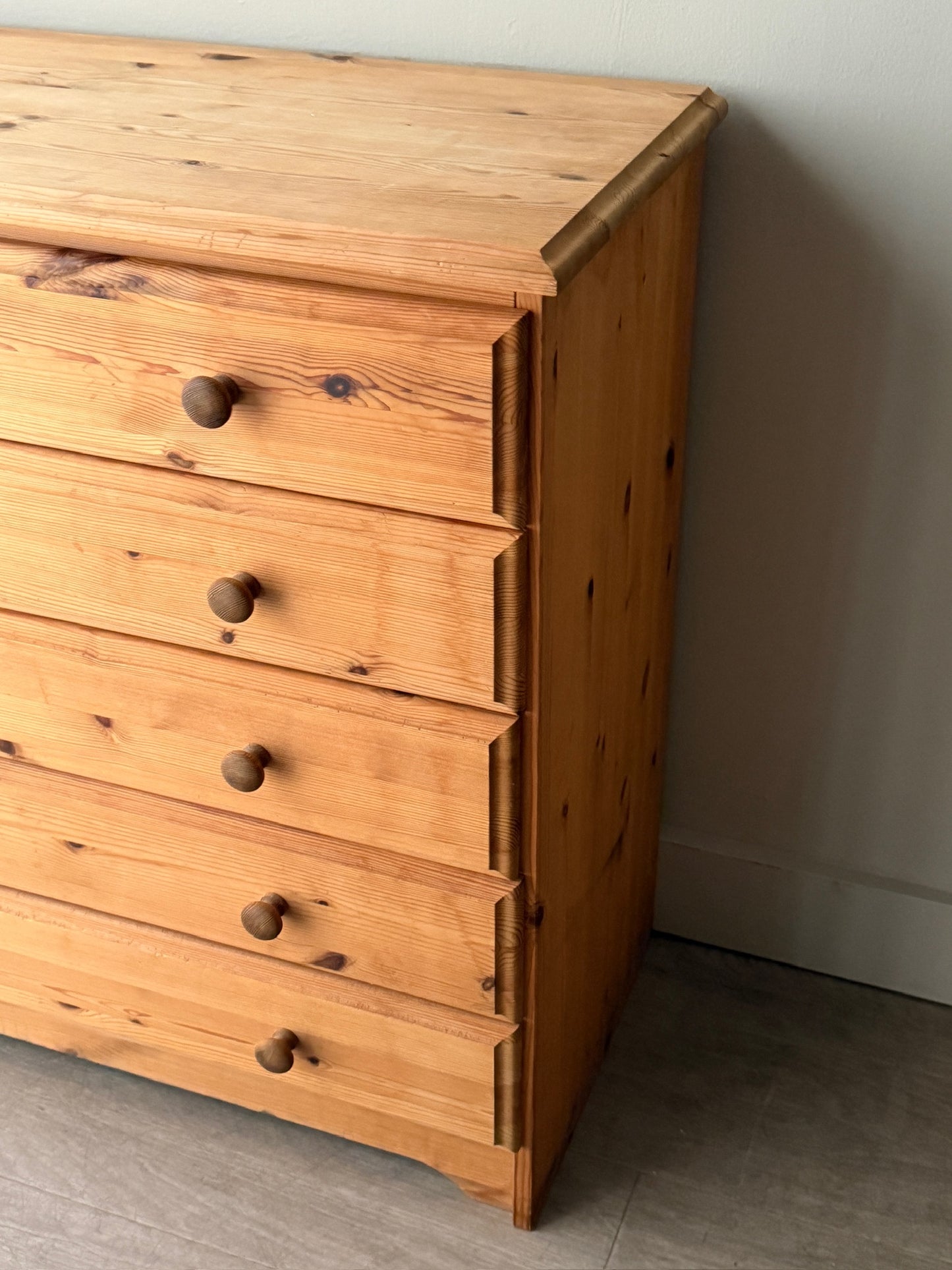 Swedish pine dresser