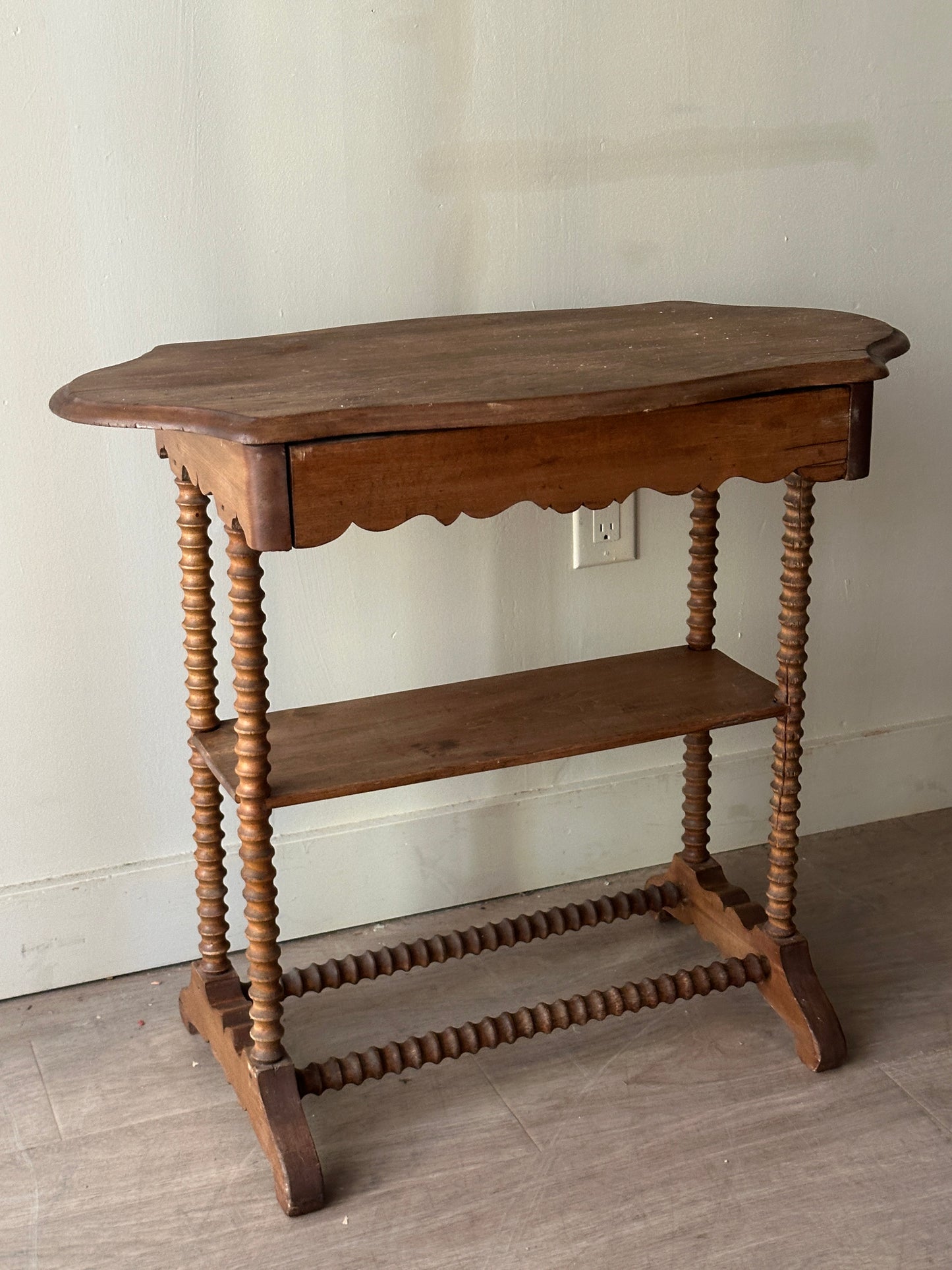 Spindle leg side table