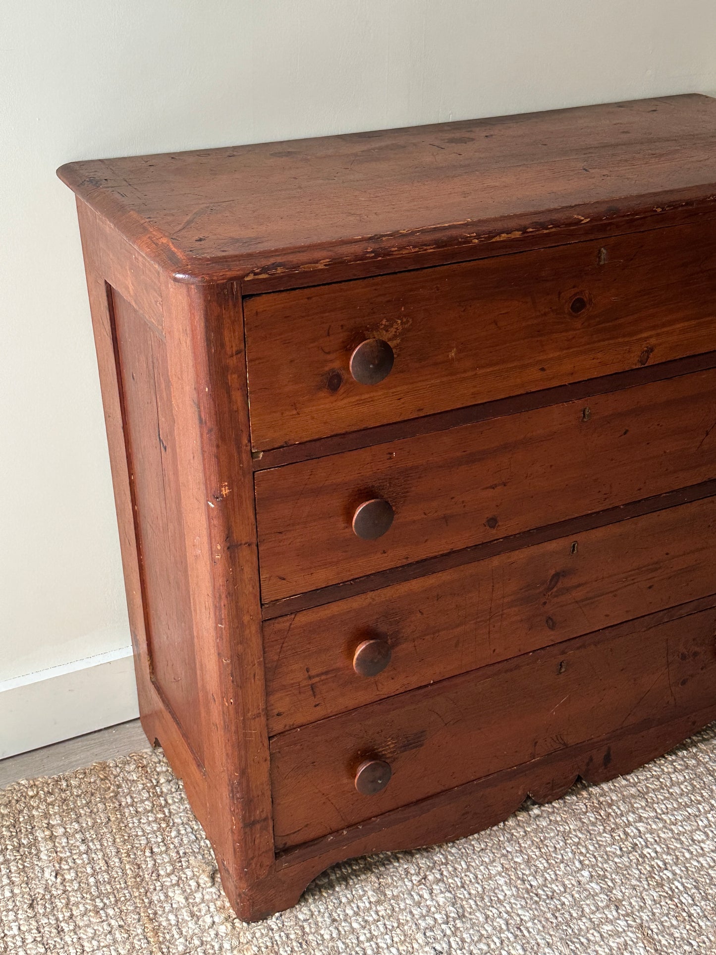 Dark pine dresser