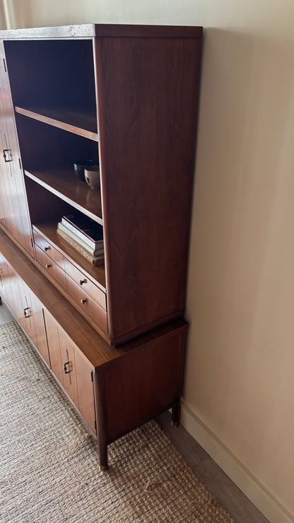 Walnut One Piece Hutch