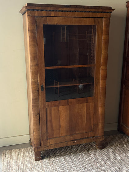 Continental cupboard (one shelf)